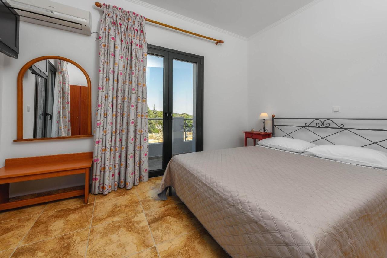 Alonaki Apartments Agios Leon Exterior foto
