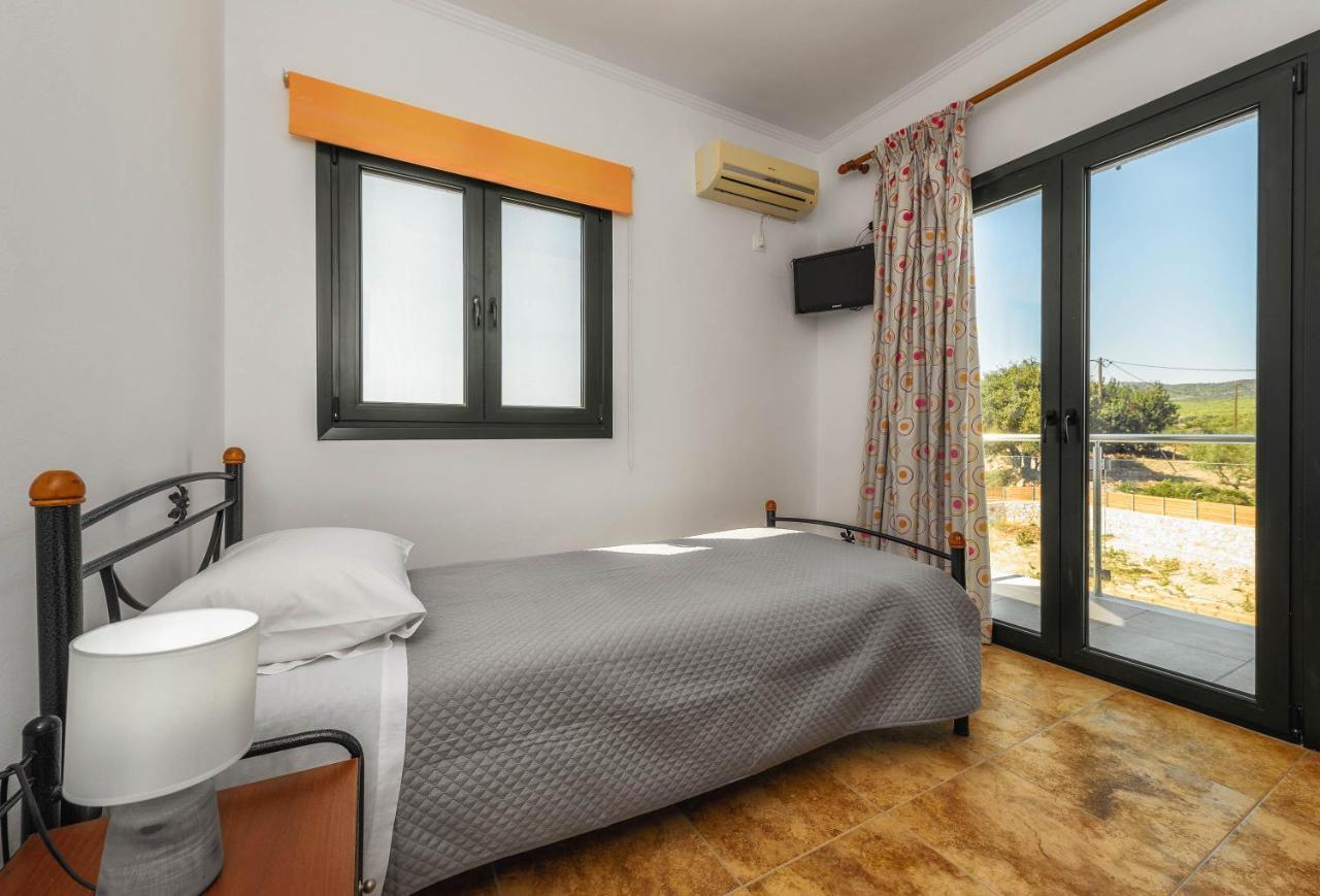 Alonaki Apartments Agios Leon Exterior foto